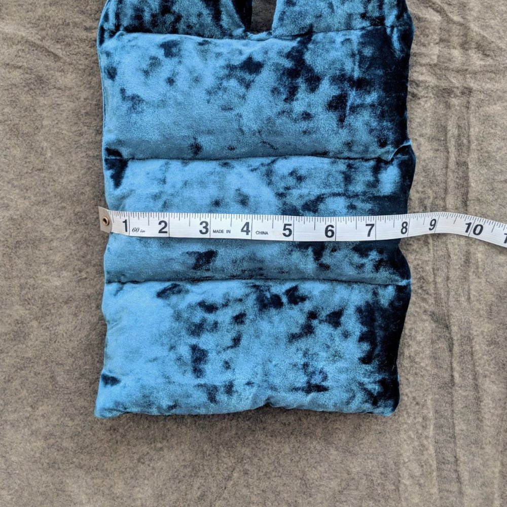 Luxe Teal Velvet Plush Pull-Through Puffer Scarf - Picture 5 of 5